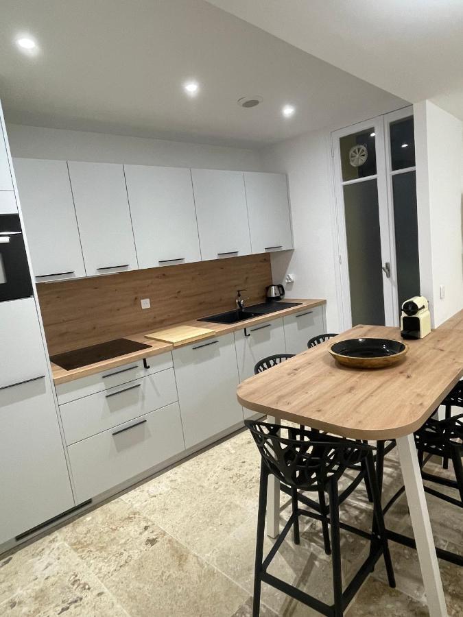 Vieux-nice 3 Pieces Confortable Et Calme Appartement Nice